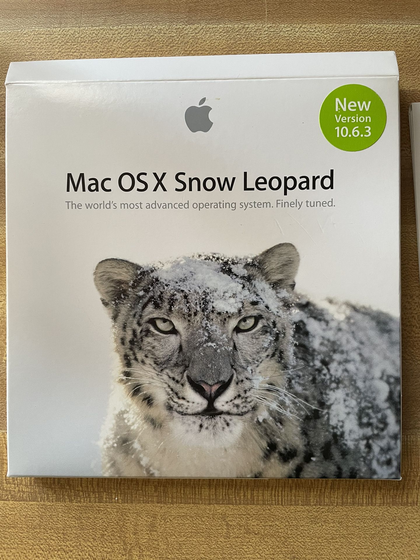 Mac OS X 10.6.3 Snow Leopard In Original Packaging