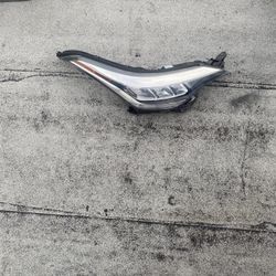 Car Parts 2021 2023 Toyota Ch-R 