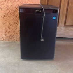 Mini Refrigerator 