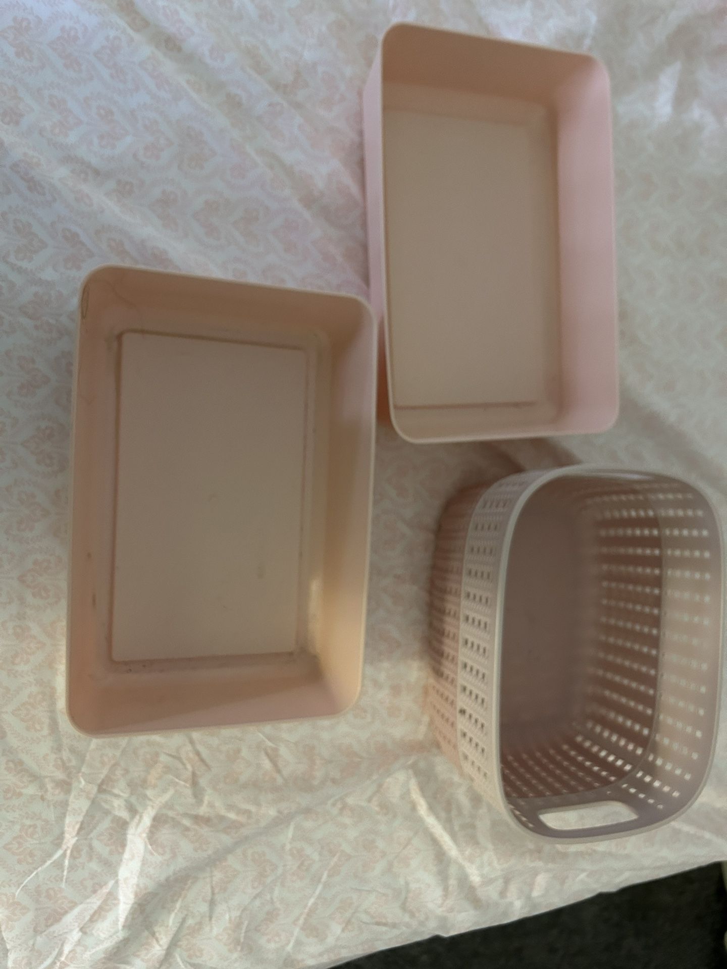 Pink organization set (3) Storage trays, storage basket