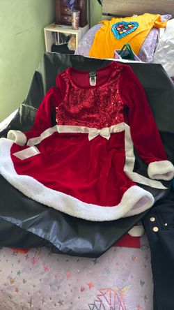 Holiday dress size 8