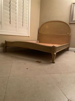 Sturdy wood  full bedroom set w/ FULL bed frame, dresser w/ mirror, & 2 nightstands