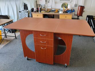 Professional Fabric Cutting Table