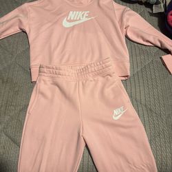 Nike Small Outfit
