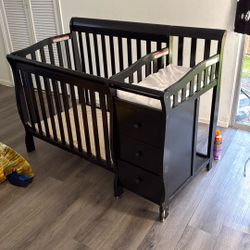 Baby Crib 