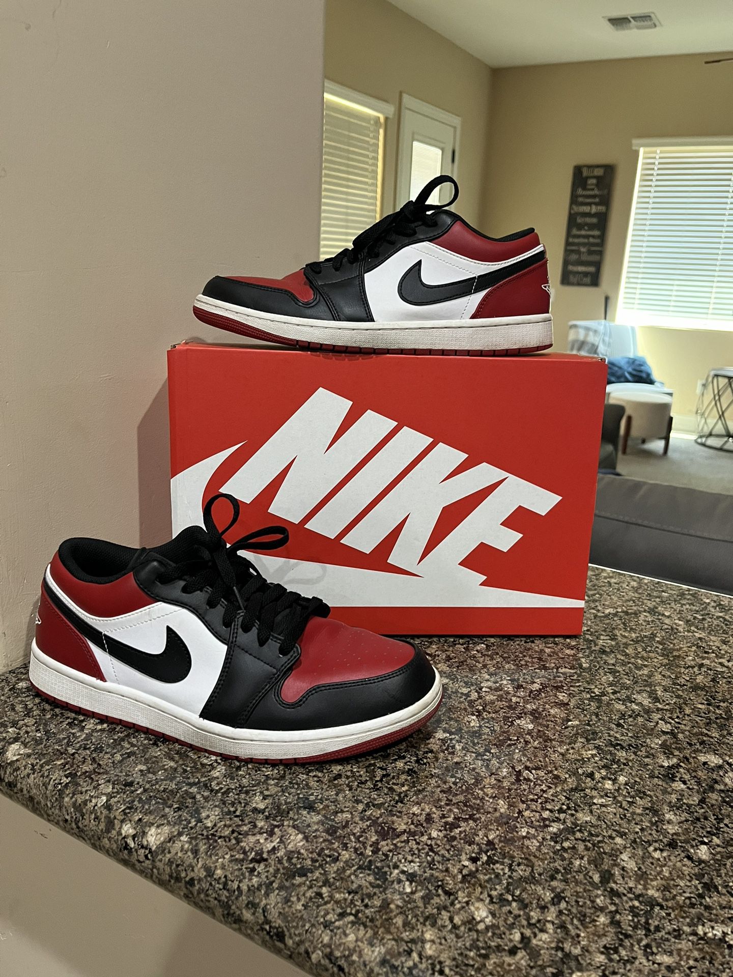 Nike-Men’s Air Jordan 1 Low SE 