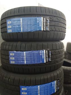 (TWO) NEW!! 225 40 18 FORTUNE TIRES 180 INSTALLED