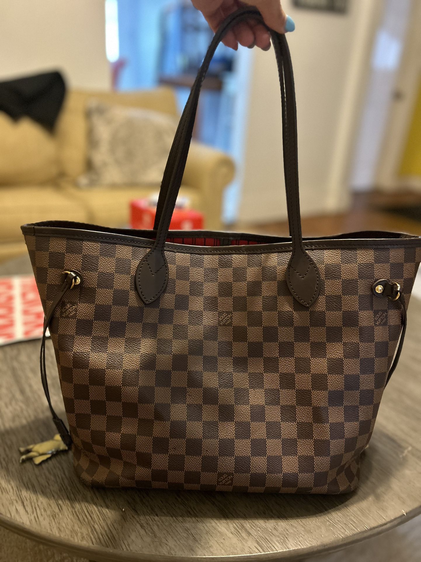 Louis Vuitton Never full