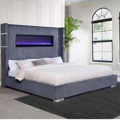 Queen/King Bedframe. 🚚WE DELIVER🚚