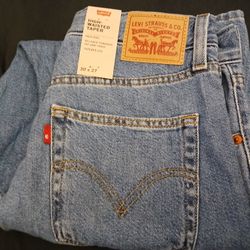 Levi's  High Waisted Mom Jeans 