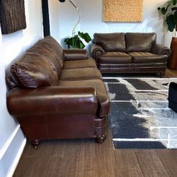 United Furniture Couch And Loveseat Sofa Set ** DELIVERY**