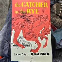 The Cather In The Rye - Paperback Book | Very Good Condition