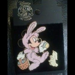 New! Disney Mickey Mouse Easter pin set