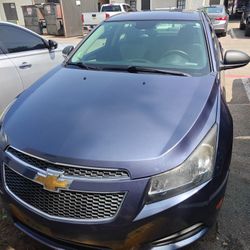 CHEVY CRUZ - GREAT SHAPE W/ WARRANTY 