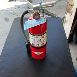 AMEREX 5 lb ABC Fire Extinguisher - Model B402
