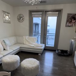 ⸻  ✨ White Leather Sectional Sofa – Modern & Comfor... 