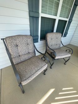 Set of 2 Metal Outdoor Patio Chairs with Cushions