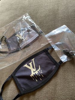 Fashion mask with filter pocket