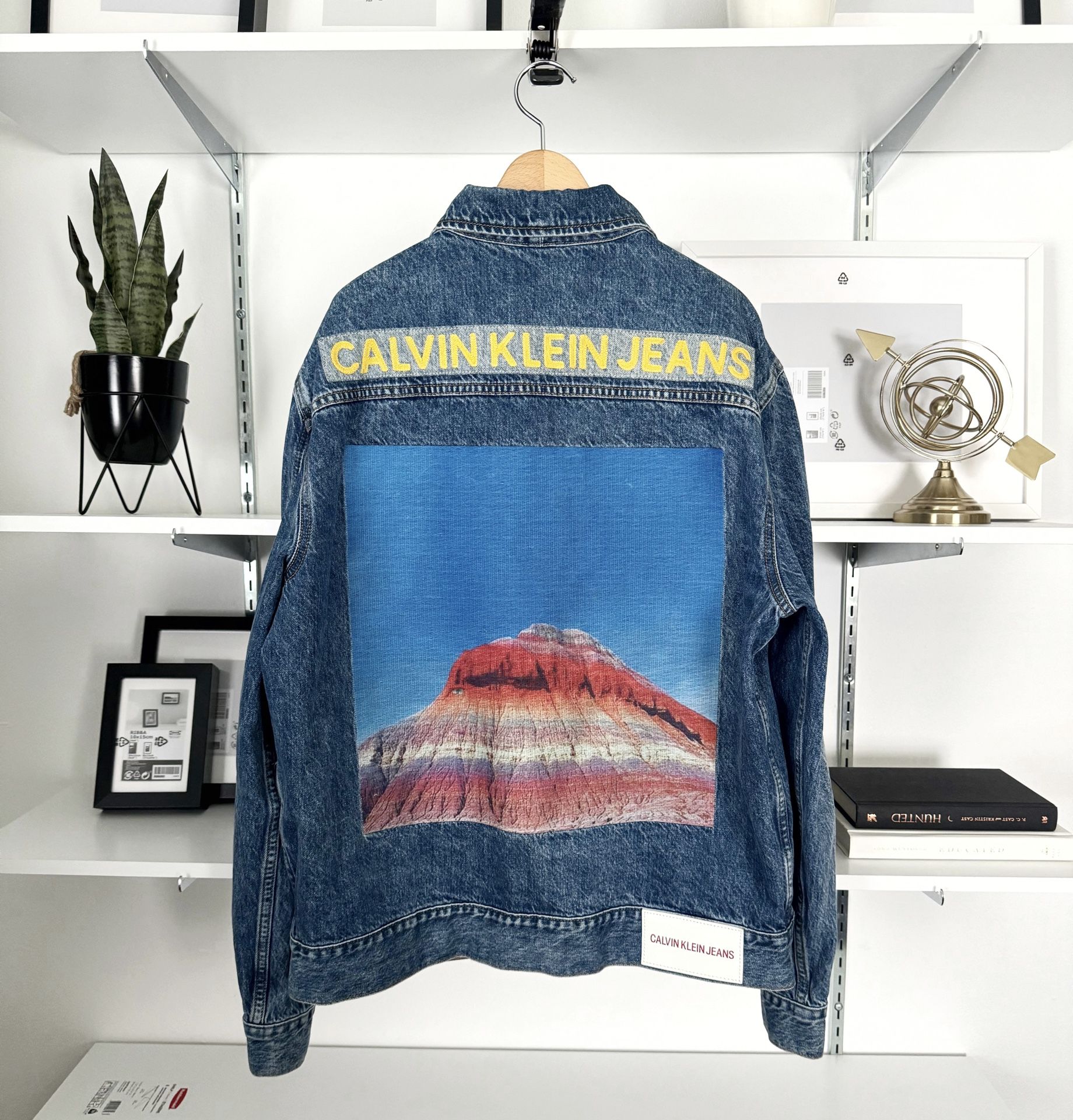 New! Mens Calvin Klein Embro Mountain Jean jacket. Retail $180. Size XL. Brand new without tags.
