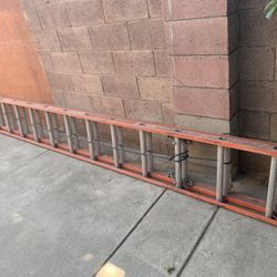 28 Ft Ladder
