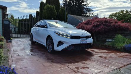 2023 Kia forte Gt 2 package low miles clean title