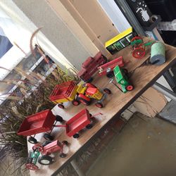 Collectible Metal Vintage Toys 