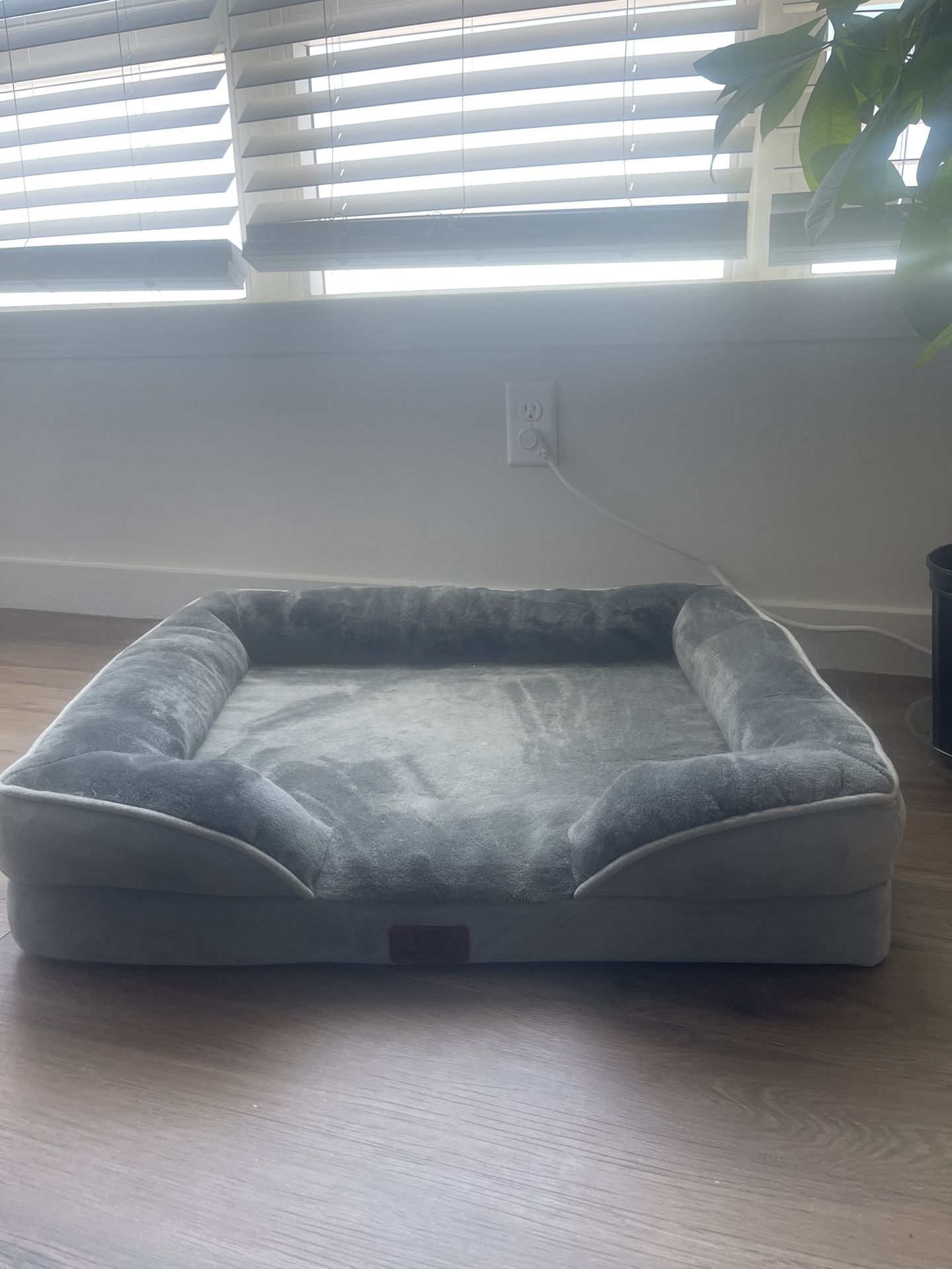 Pet bed (cat/dog)