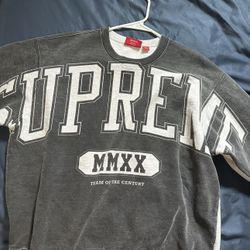 Supreme Crewneck 
