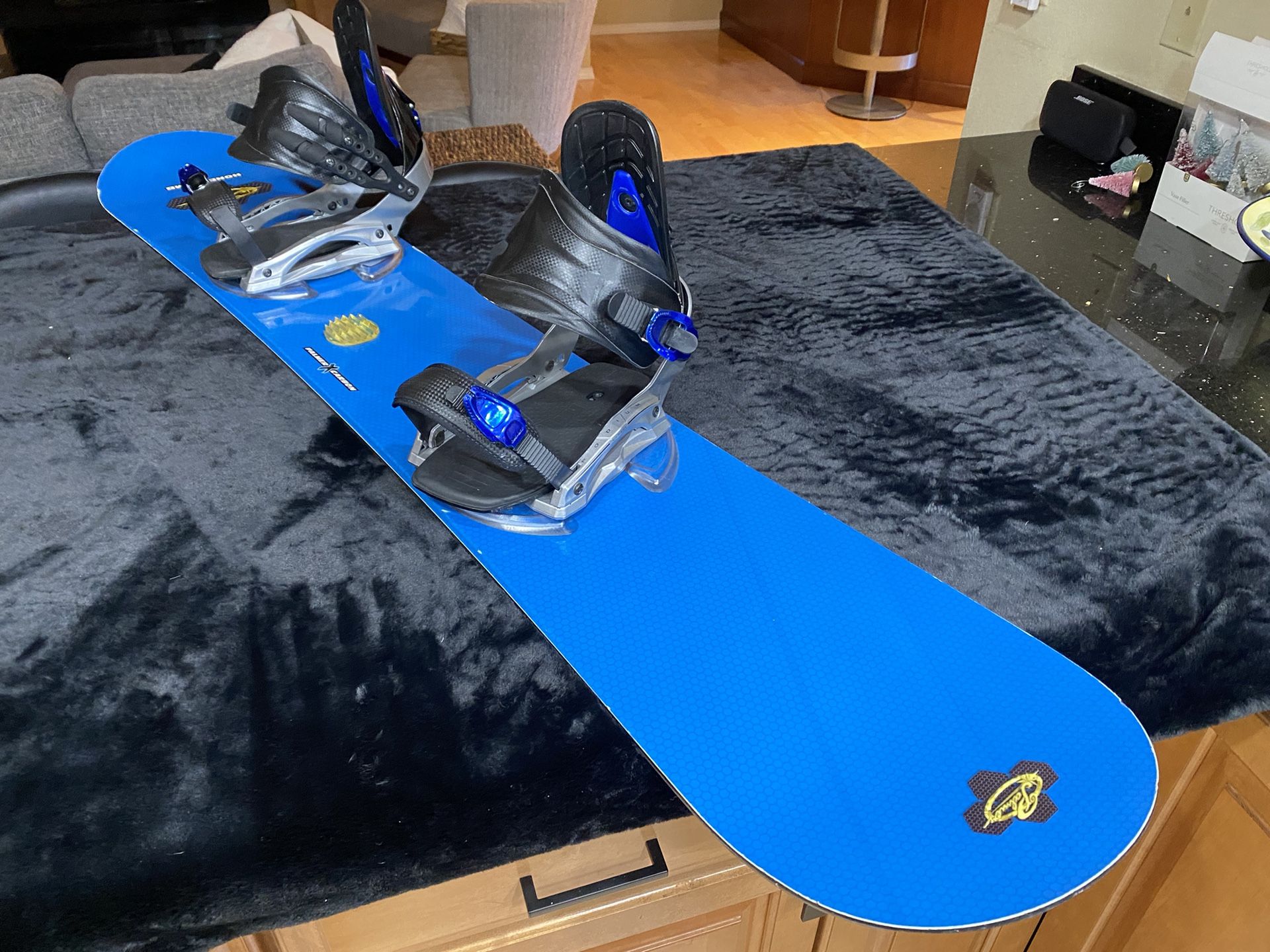 Palmer Honeycomb Snowboard (157cm) with Drake Podium Bindings (Snow Board)
