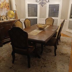 Dining Table and (6) Chairs
