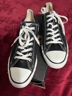 Black Low Top Converse All-Stars Men’s size 11.5