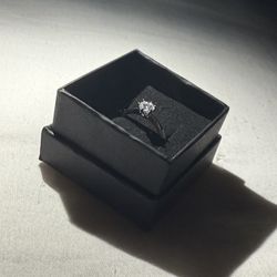 VVS1 Moissanite Promise Ring