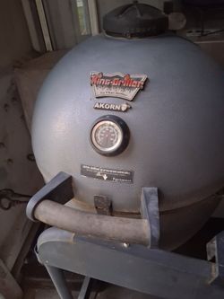 Char-Griller AKORN