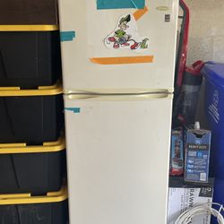 Refrigerator 