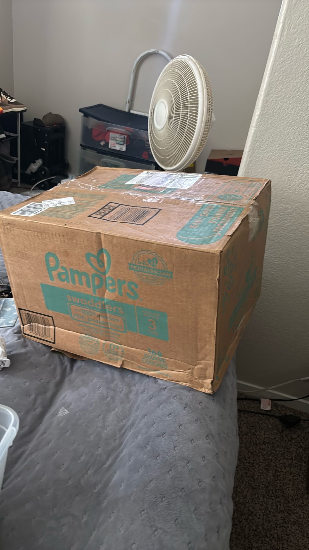 Pampers