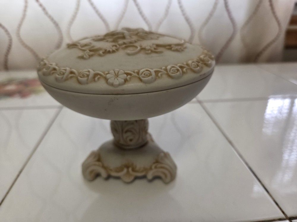 Lefton Porcelain Trinket Holder