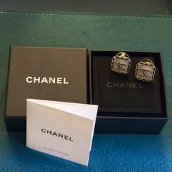 Authentic CHANEL CC Square Stud Earrings Gold Gray Mother of Pearl Black