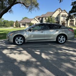 2014 Nissan Altima 2.5 SV (42K)