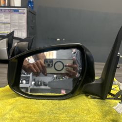 2014 Sentra Left side Mirror