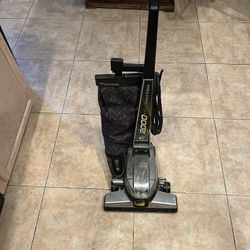 Kirby G 2000 Vacuum 