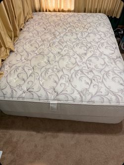 Queen size bed
