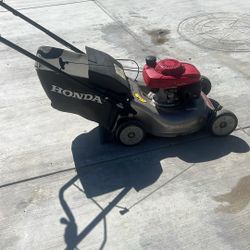 Honda Law Mower Machine