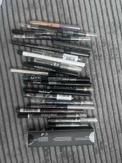 New Lot Of EYELINERS