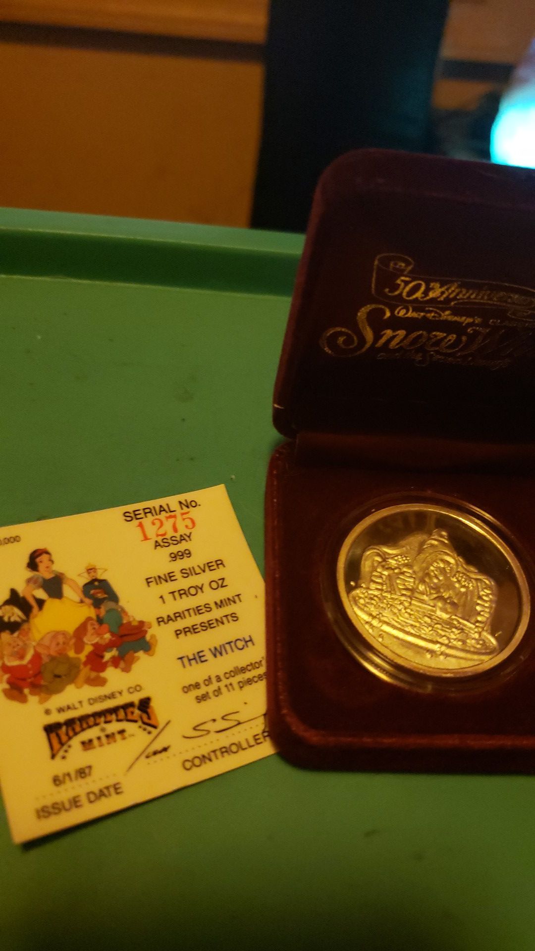 1987 Disneys Snow Whites 'WITCH' 1oz Silver Round! Comes w COA and Box! Asking $35 OBO
