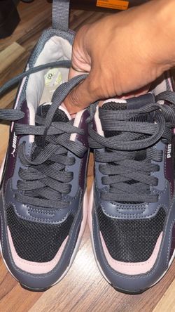Women’s shoes