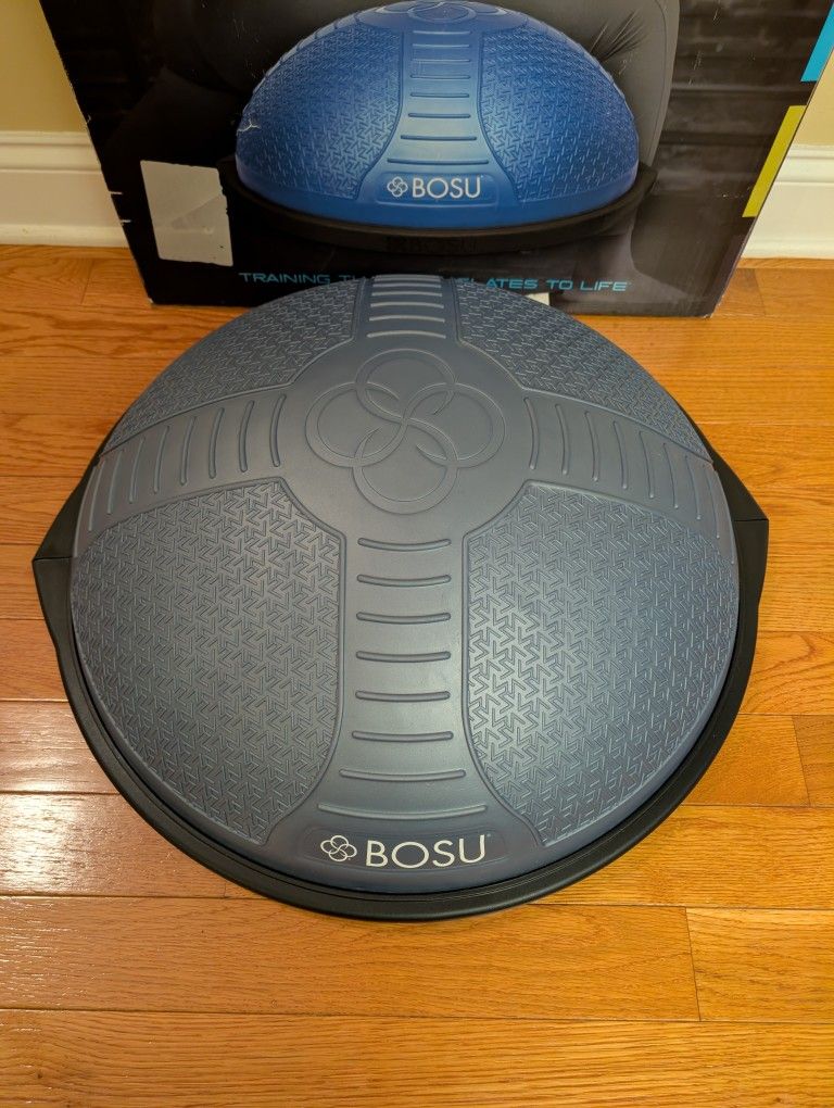 BOSU Balance Trainer Ball Nexgen with Pump