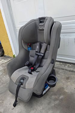 Nuna car seat $160