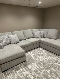 Like NEW U Shaped Sectional