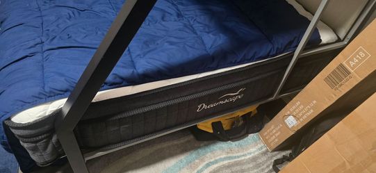 Heavy duty metal bunkbeds