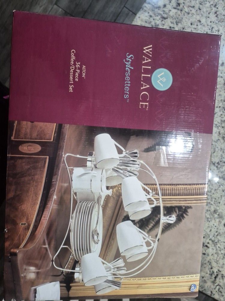 Coffee / Dessert Set For 8. Brand New $35